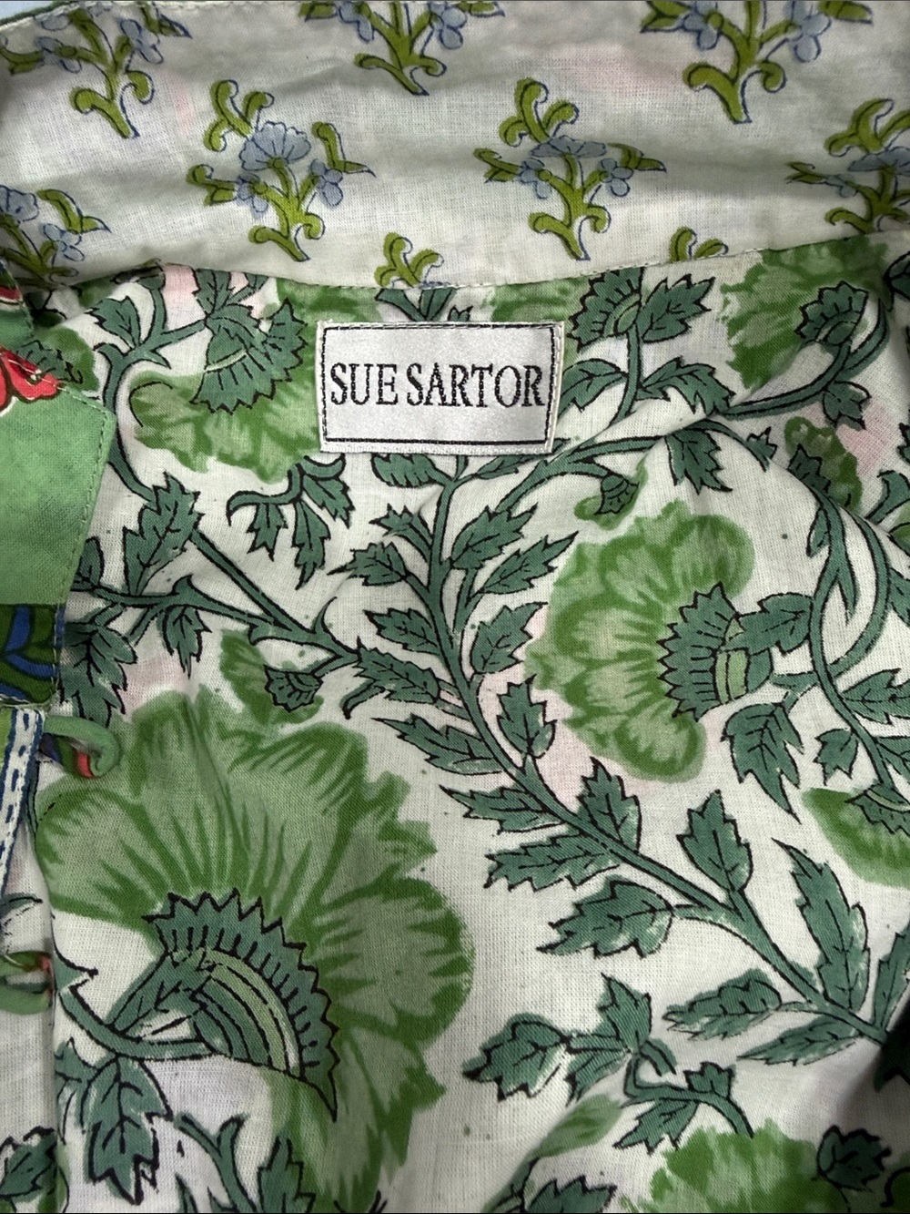 Boho Floral Green Maxi Dress with Band Collar - Picture 4 of 6